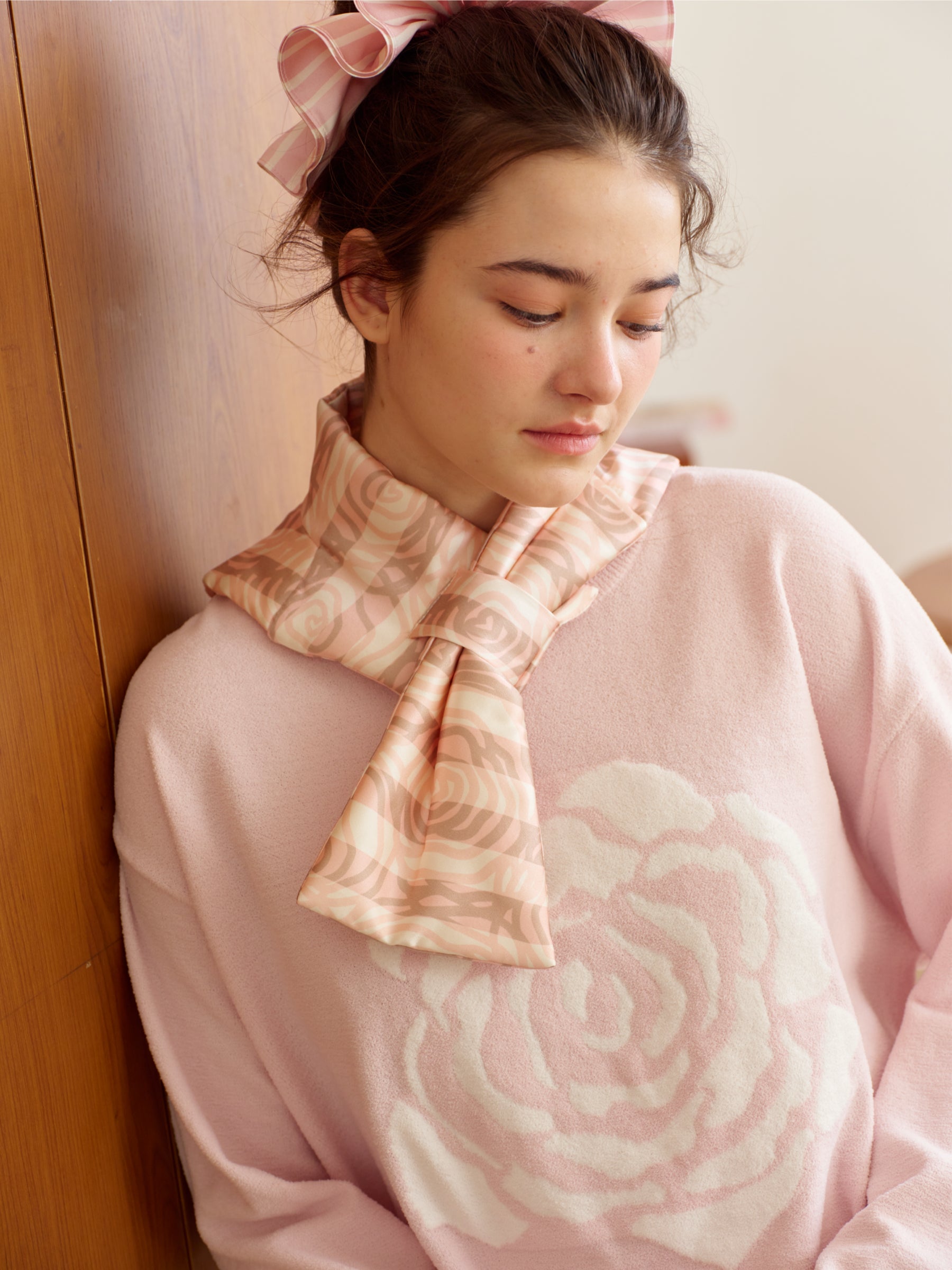 Slik Scarf  With Back Pocket for Heat Patches-Pink rose